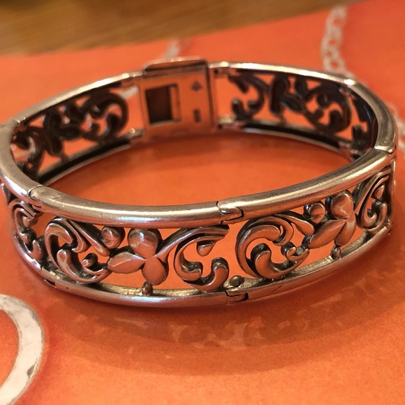 Silpada Filigree Sterling Silver Scroll Hinged Bracelet - Picture 9 of 16